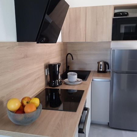 Apartmani Nila Sveta Nedelja  Eksteriør bilde